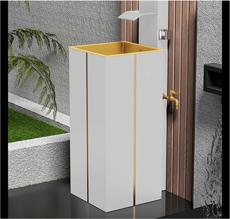 A stainless steel outdoor series designed for commercial bathroom, hospitality and public sanitary projects.
